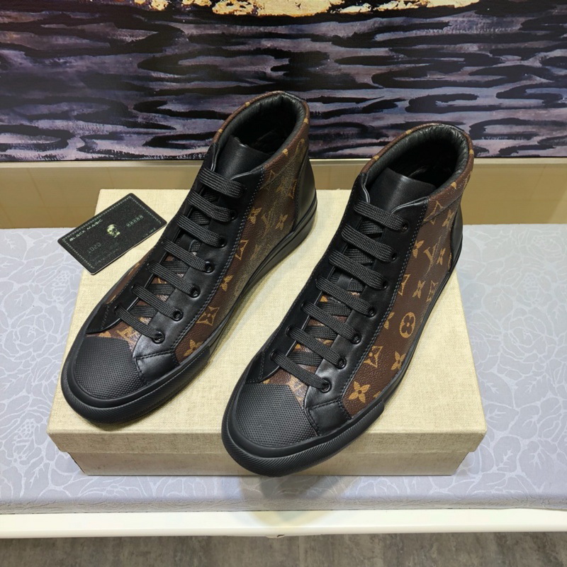 LV Men shoes 1;1 quality-2044