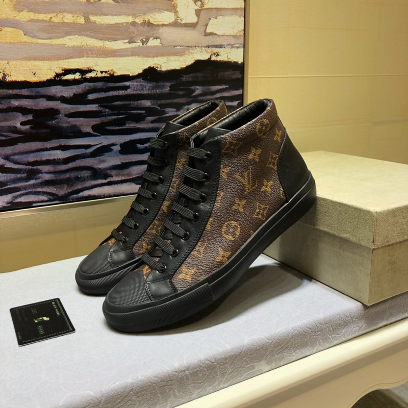 LV Men shoes 1;1 quality-2044