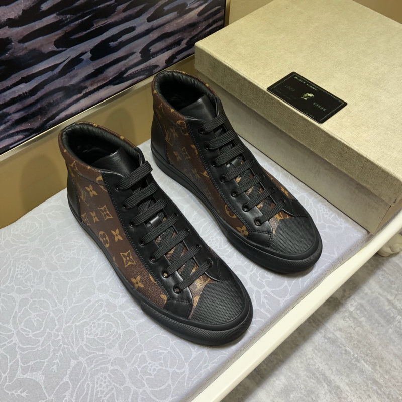 LV Men shoes 1;1 quality-2044