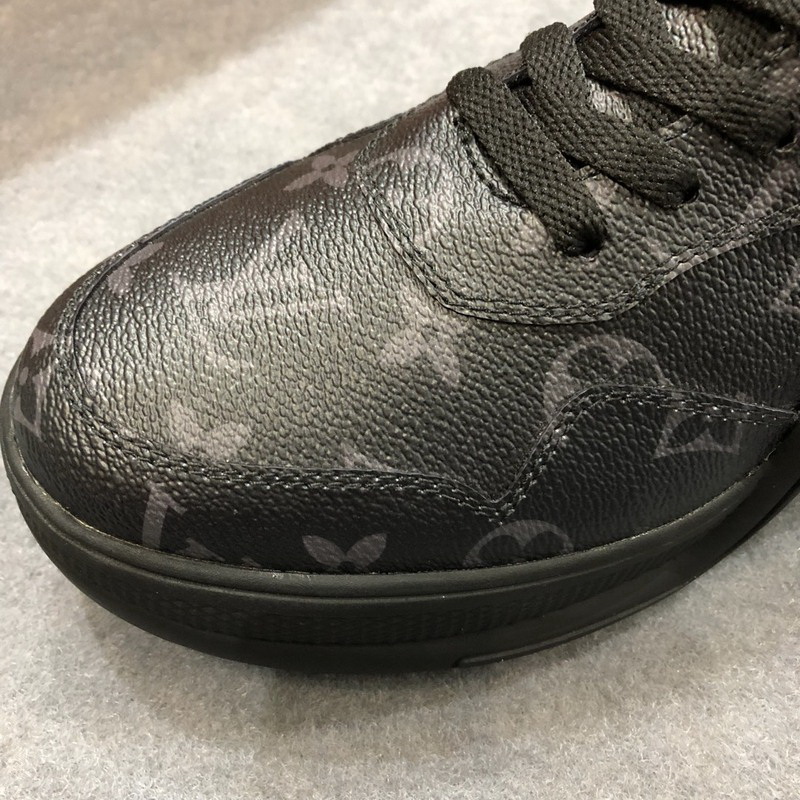 LV Men shoes 1;1 quality-2045