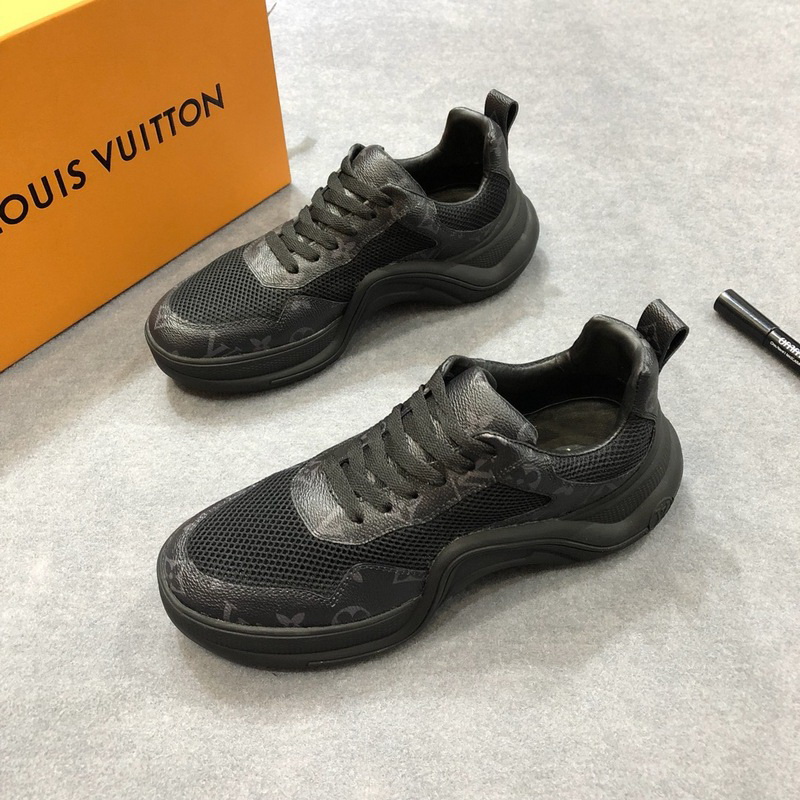 LV Men shoes 1;1 quality-2047