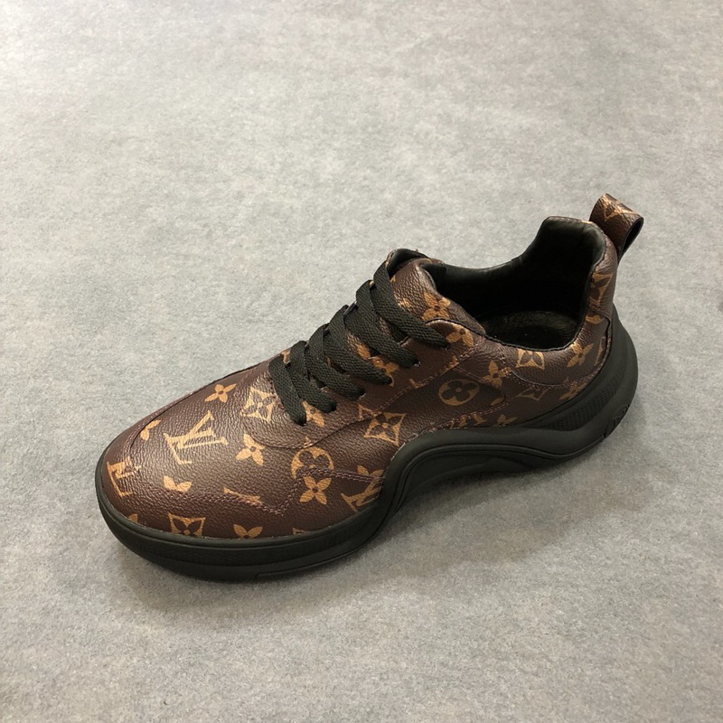 LV Men shoes 1;1 quality-2050