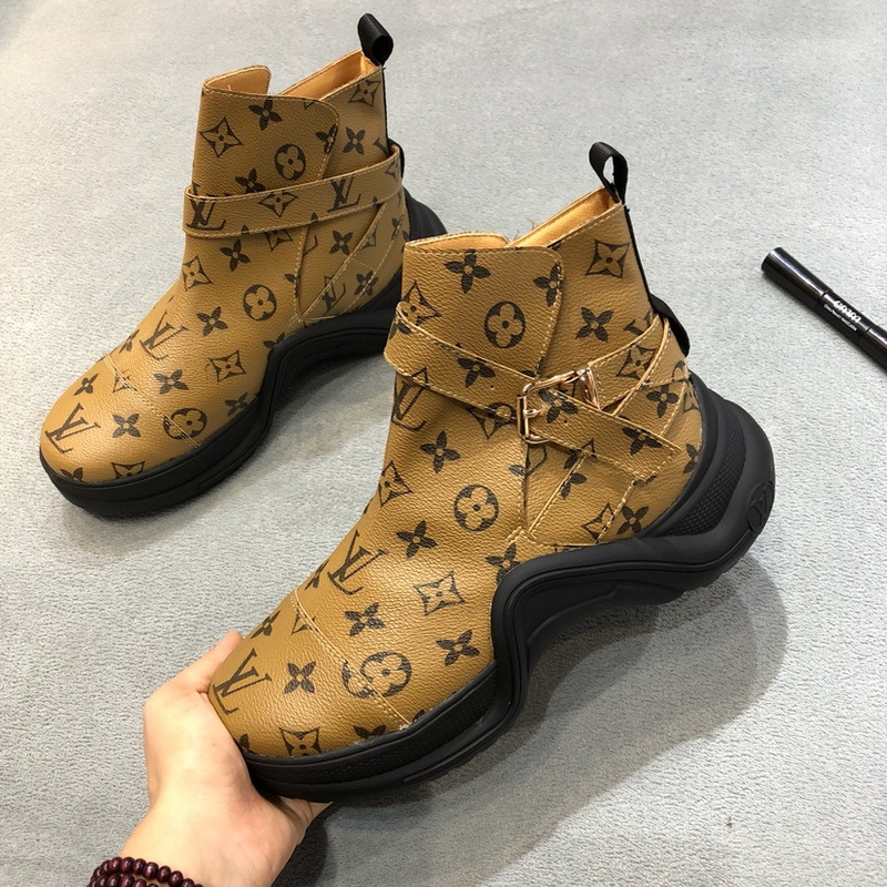 LV Men shoes 1;1 quality-2052