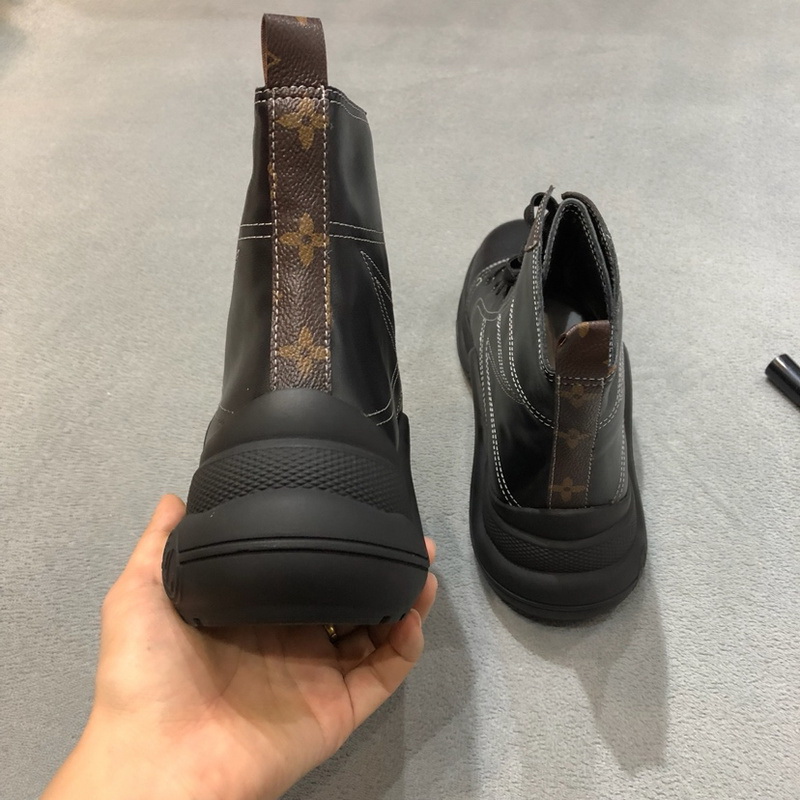 LV Men shoes 1;1 quality-2053