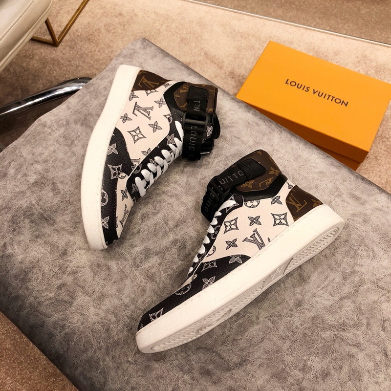 LV Men shoes 1;1 quality-2057