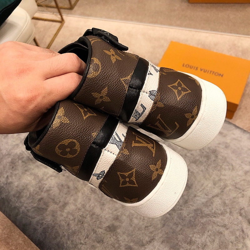 LV Men shoes 1;1 quality-2057