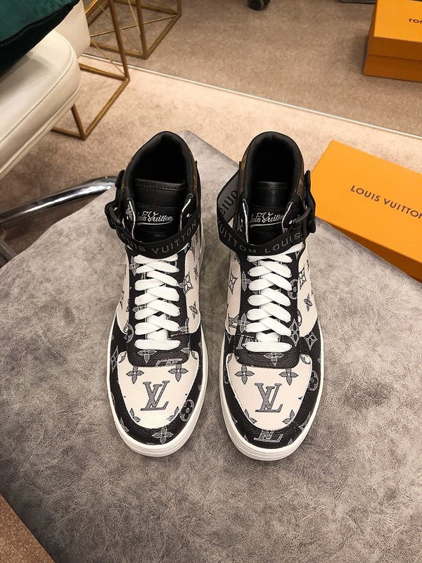 LV Men shoes 1;1 quality-2057