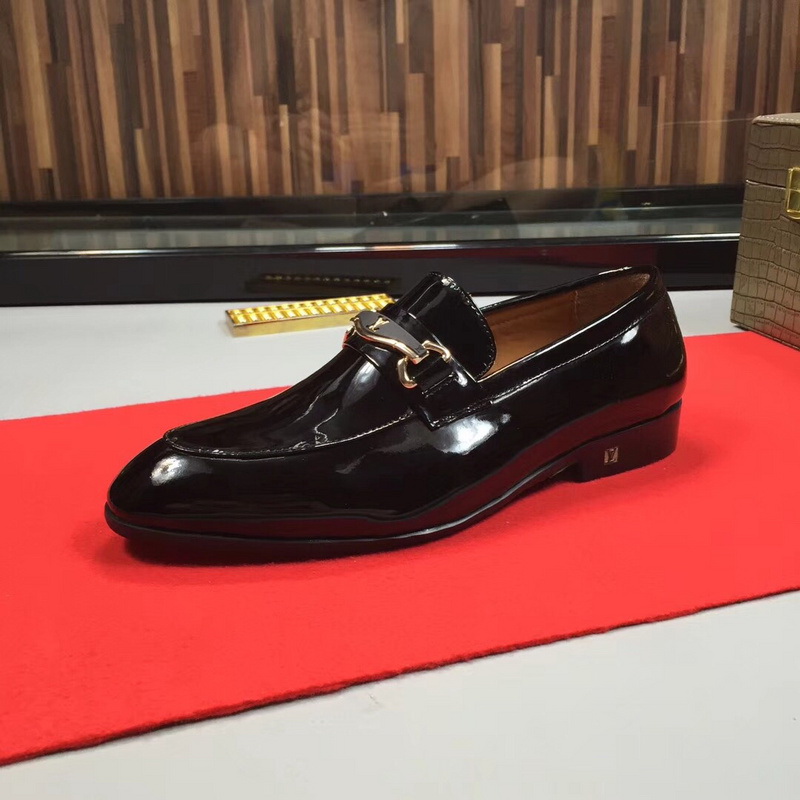 LV Men shoes 1;1 quality-2065