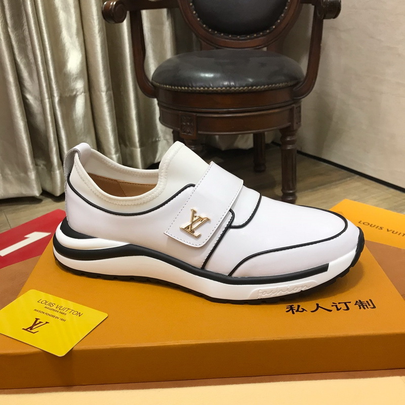 LV Men shoes 1;1 quality-2066