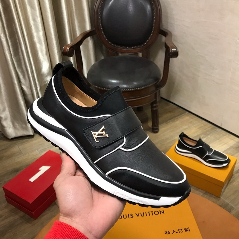 LV Men shoes 1;1 quality-2068