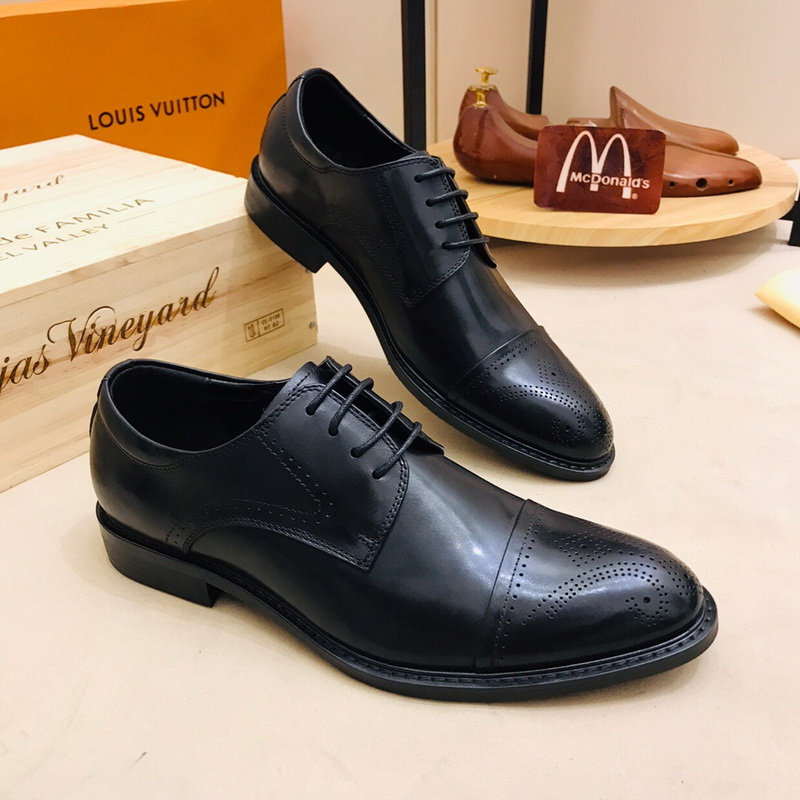 LV Men shoes 1;1 quality-2071