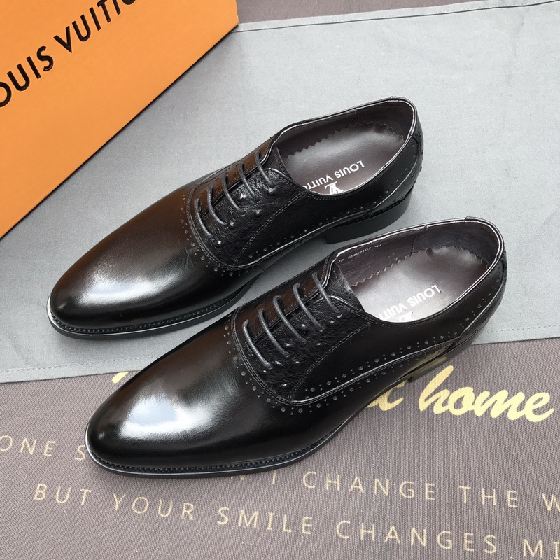 LV Men shoes 1;1 quality-2081