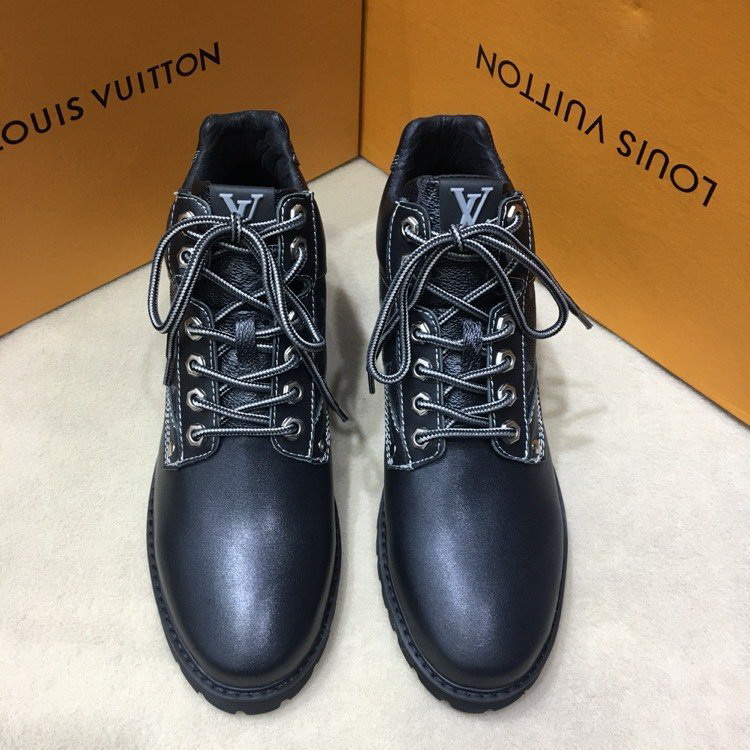 LV Men shoes 1;1 quality-2088