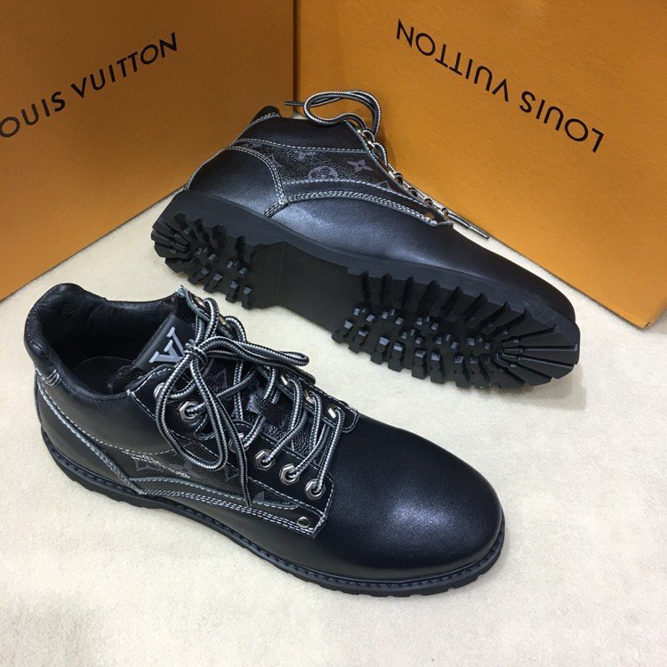 LV Men shoes 1;1 quality-2088