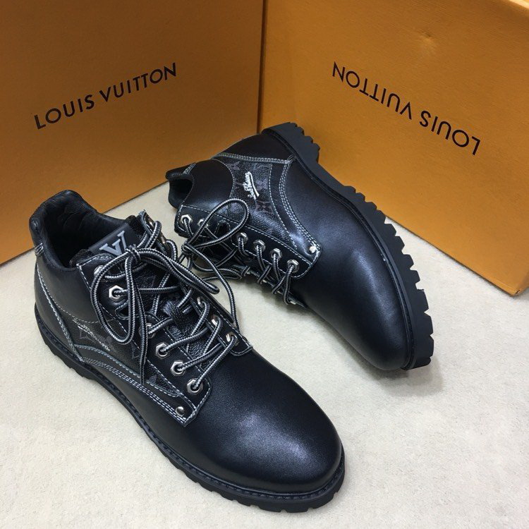 LV Men shoes 1;1 quality-2088