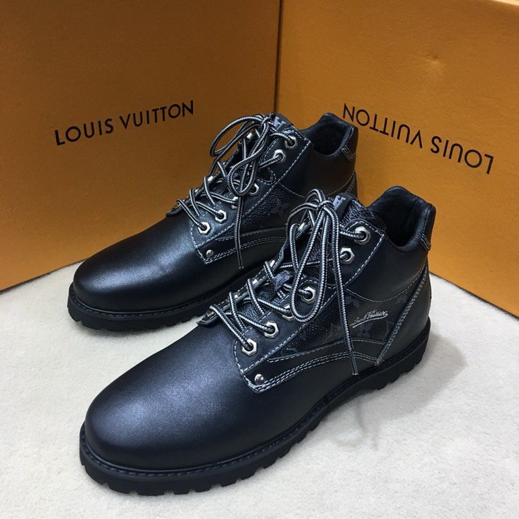 LV Men shoes 1;1 quality-2088