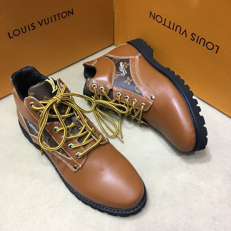 LV Men shoes 1;1 quality-2089