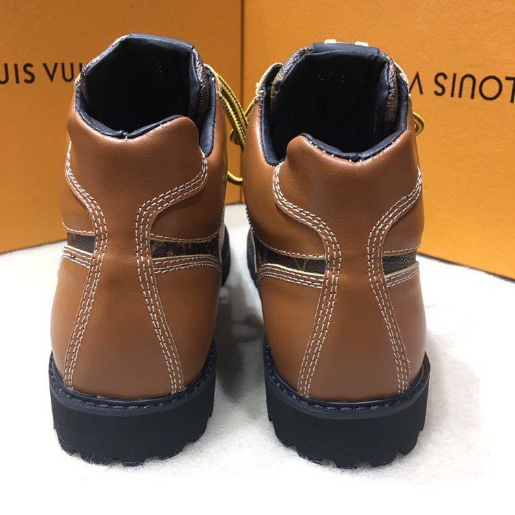 LV Men shoes 1;1 quality-2089