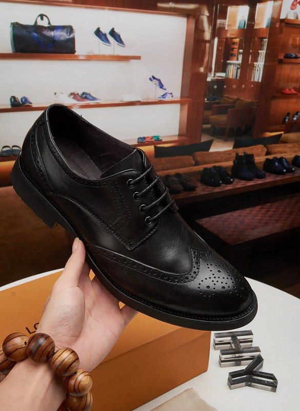 LV Men shoes 1;1 quality-2095