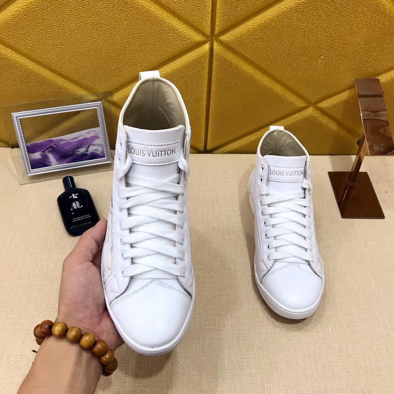 LV Men shoes 1;1 quality-2106