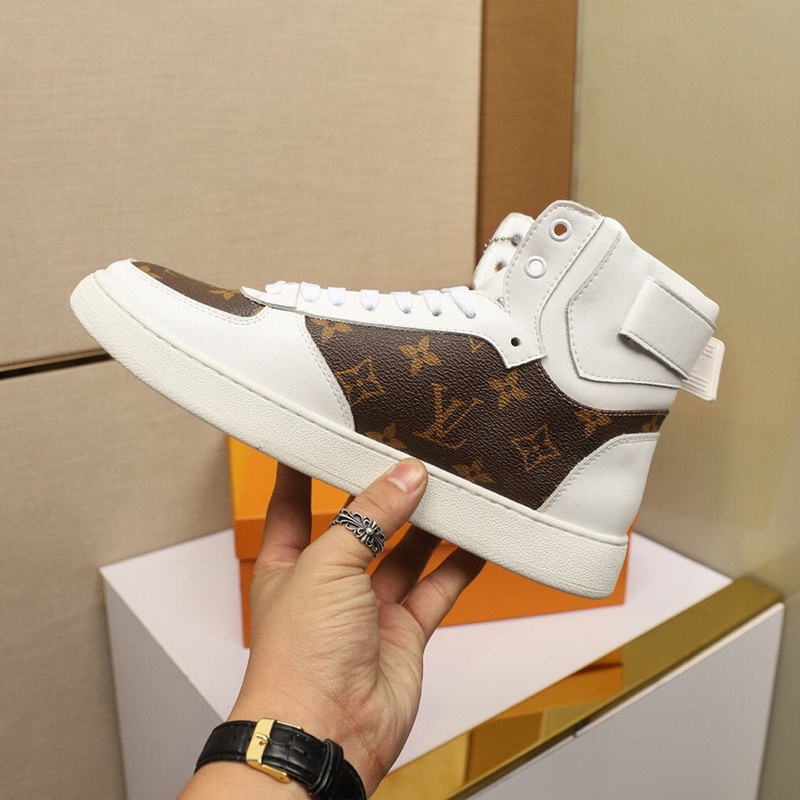 LV Men shoes 1;1 quality-2118