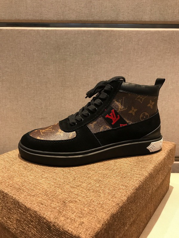 LV Men shoes 1;1 quality-2126