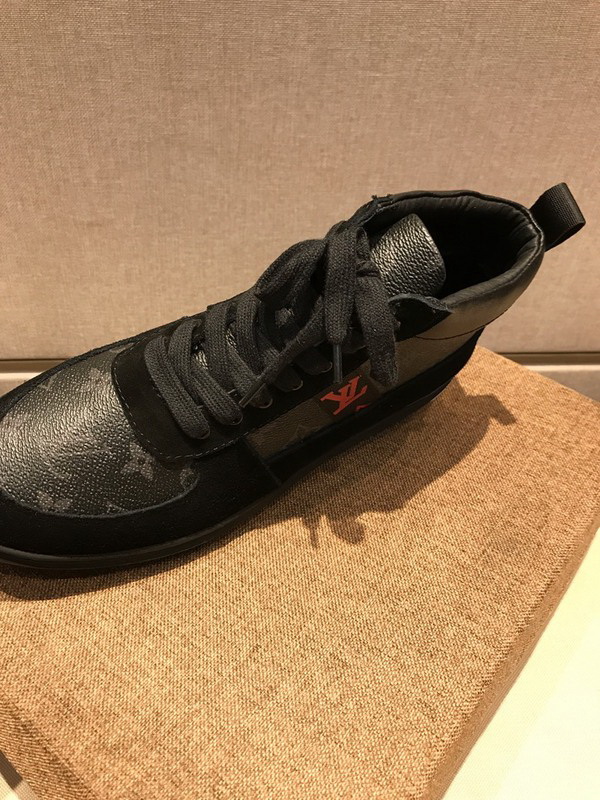 LV Men shoes 1;1 quality-2127