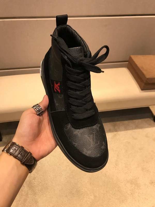 LV Men shoes 1;1 quality-2127