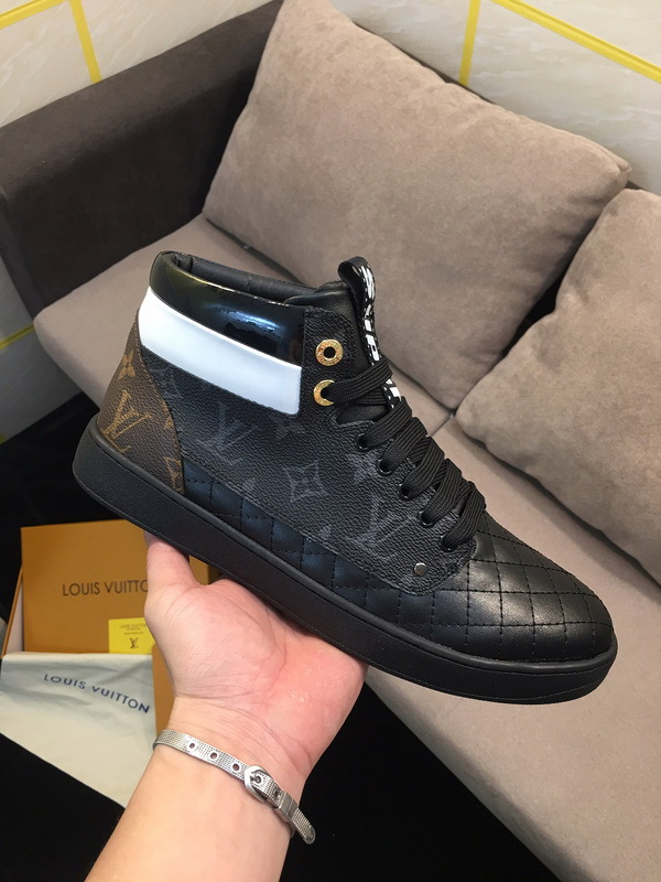 LV Men shoes 1;1 quality-2131