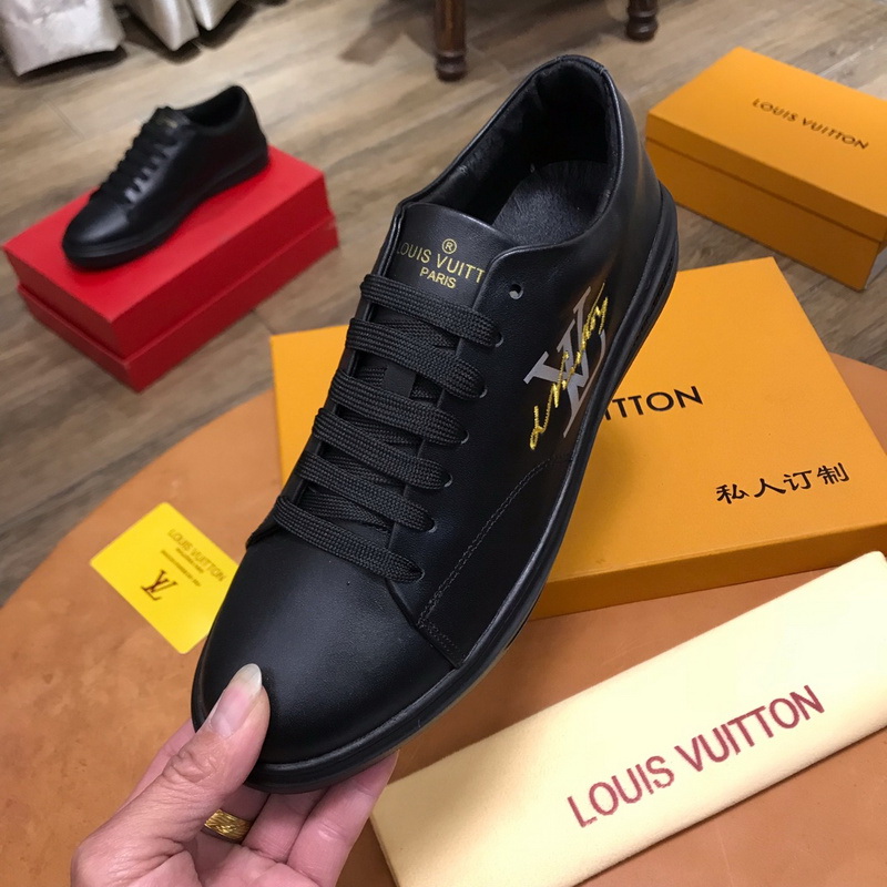 LV Men shoes 1;1 quality-2133