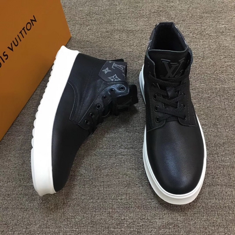 LV Men shoes 1;1 quality-2135