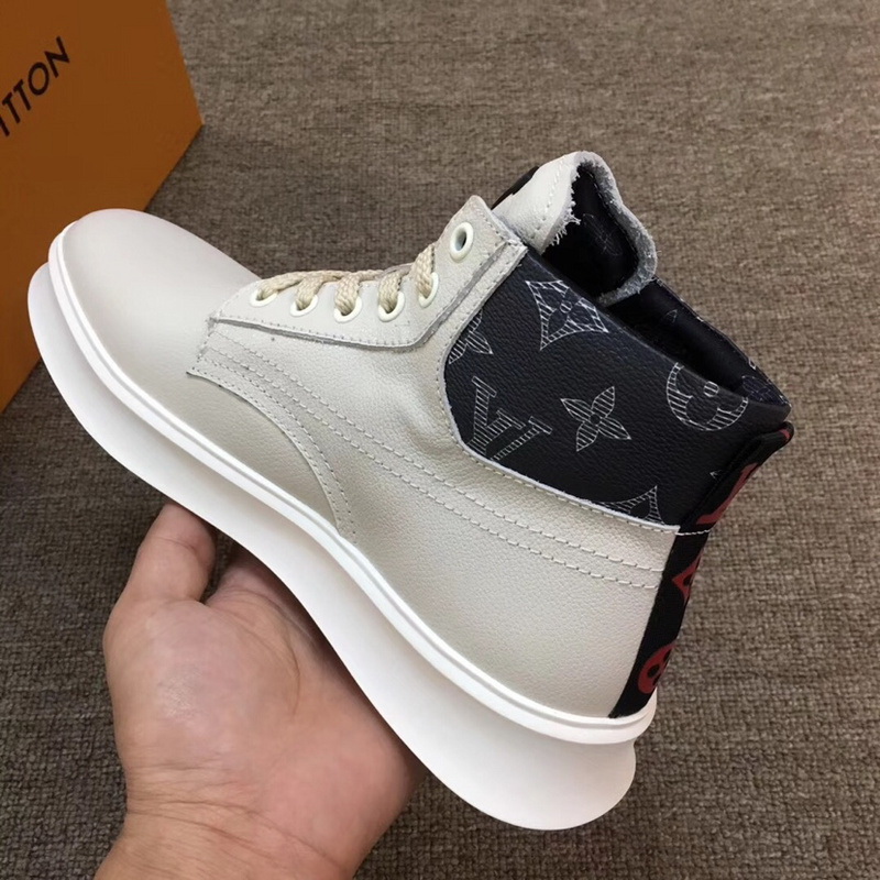 LV Men shoes 1;1 quality-2137