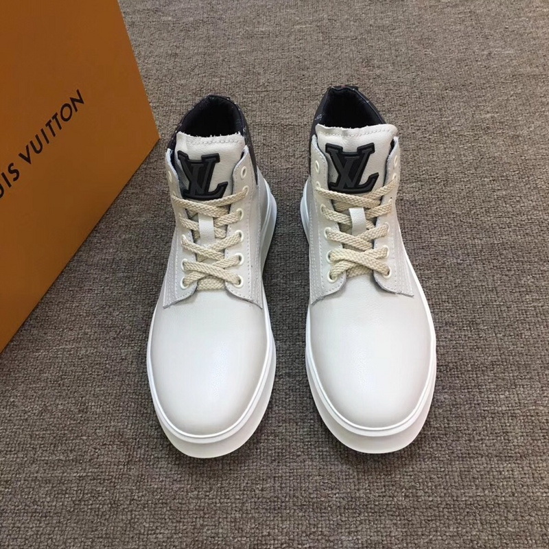 LV Men shoes 1;1 quality-2137