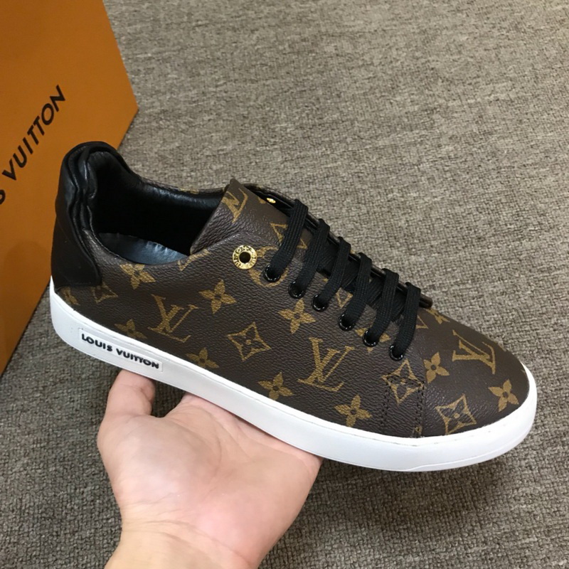 LV Men shoes 1;1 quality-2143