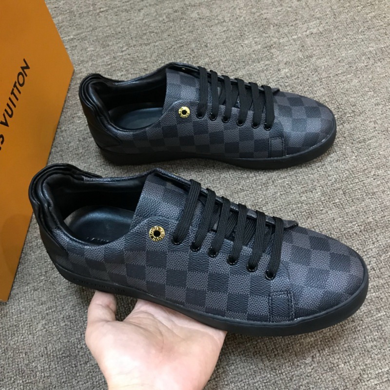 LV Men shoes 1;1 quality-2144