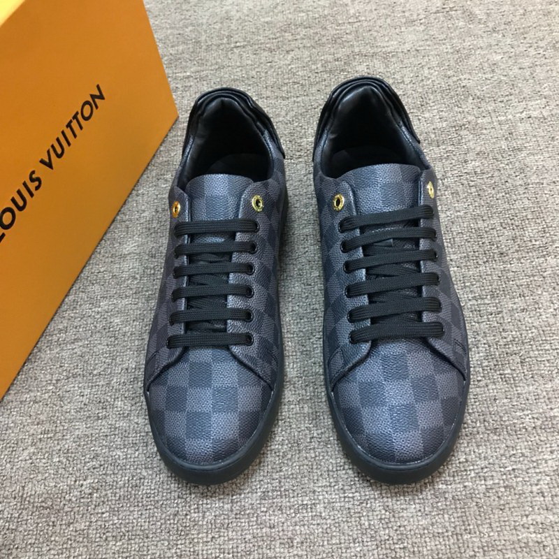 LV Men shoes 1;1 quality-2144