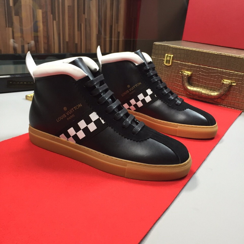 LV Men shoes 1;1 quality-2146