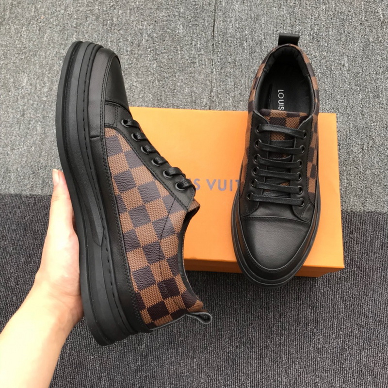 LV Men shoes 1;1 quality-2151