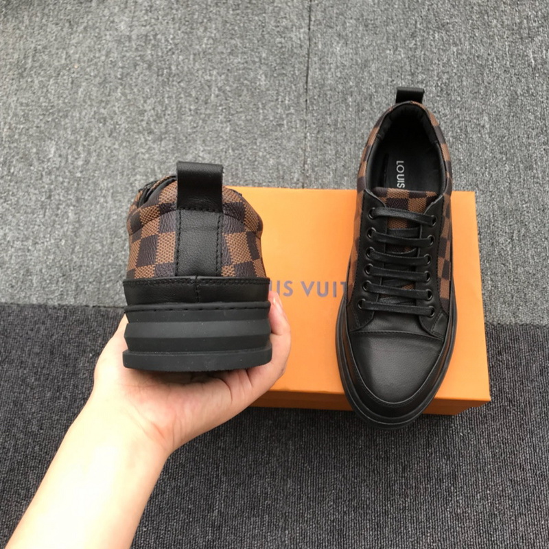 LV Men shoes 1;1 quality-2151