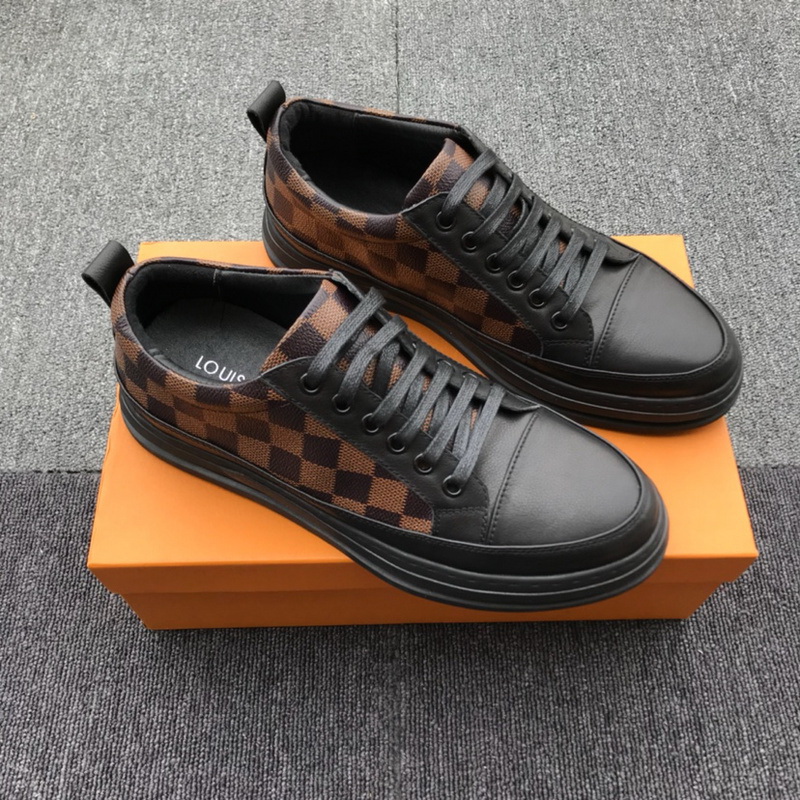 LV Men shoes 1;1 quality-2151