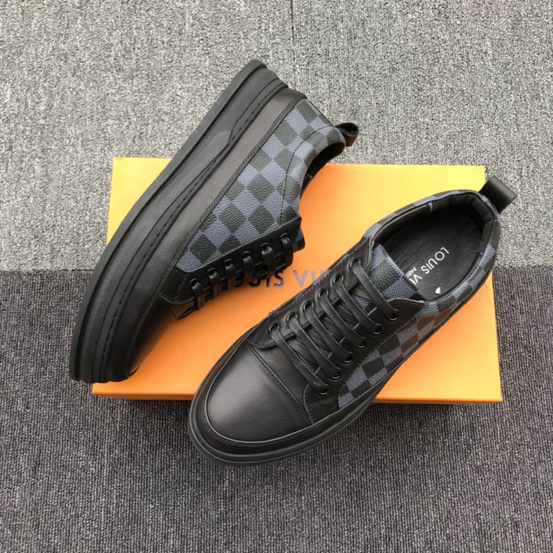 LV Men shoes 1;1 quality-2152