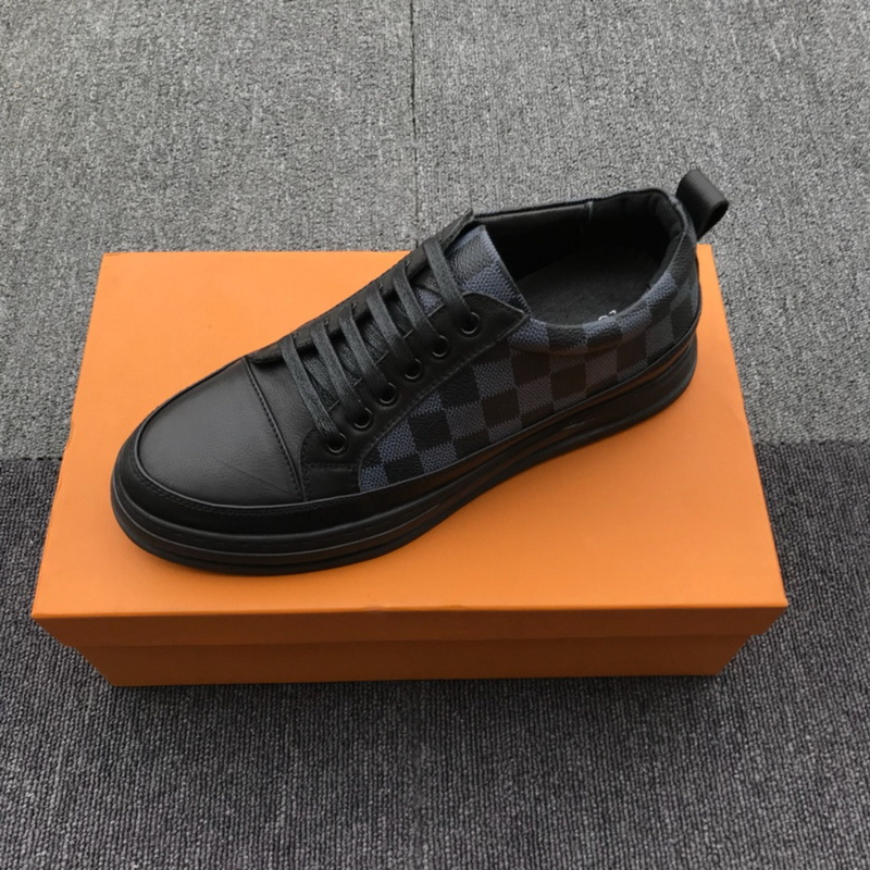 LV Men shoes 1;1 quality-2152