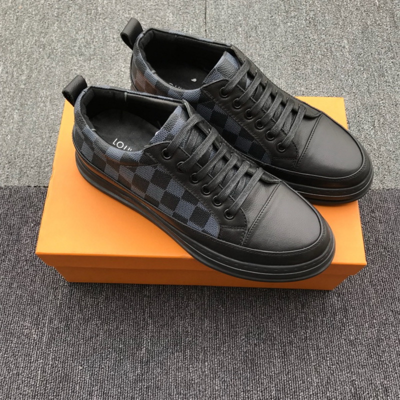 LV Men shoes 1;1 quality-2152