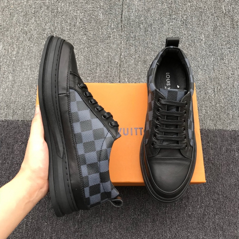 LV Men shoes 1;1 quality-2152