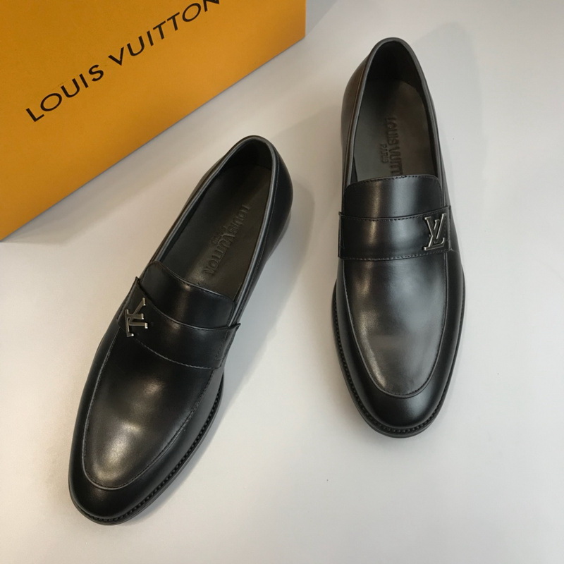 LV Men shoes 1;1 quality-2155