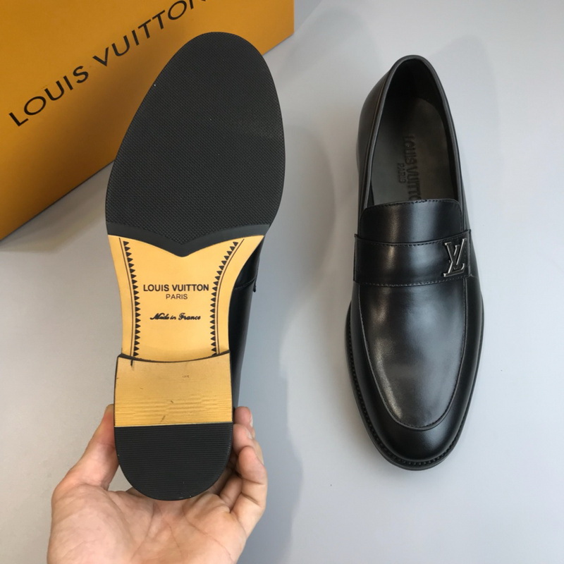 LV Men shoes 1;1 quality-2155