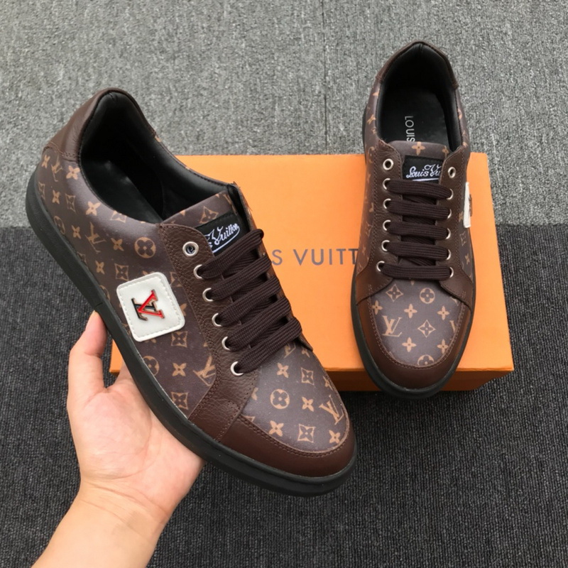 LV Men shoes 1;1 quality-2161