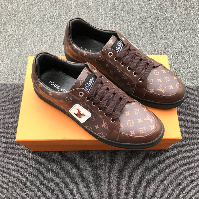 LV Men shoes 1;1 quality-2161