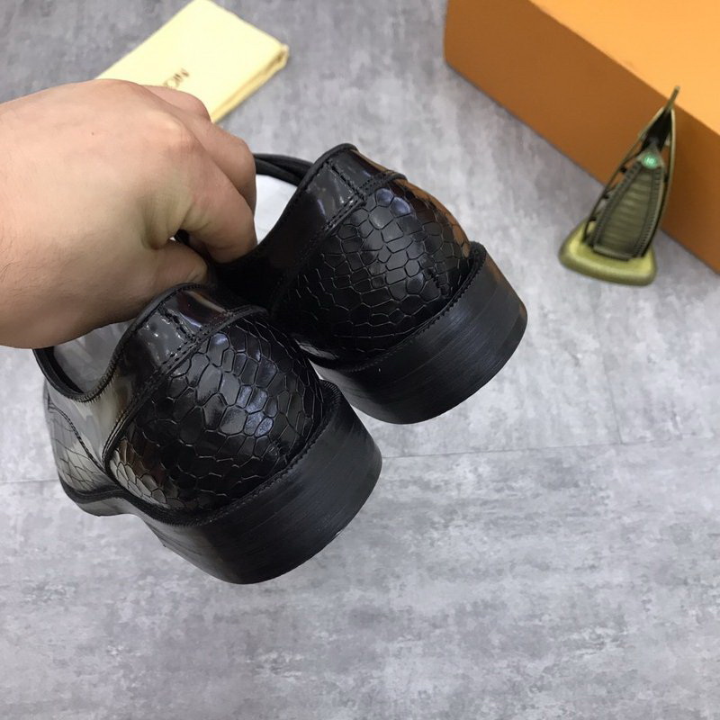 LV Men shoes 1;1 quality-2167