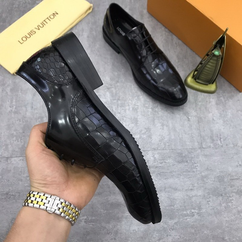 LV Men shoes 1;1 quality-2167